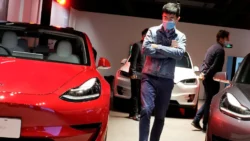 Tesla China Catat 18.500 Registrasi Asuransi di Minggu Keempat Desember 2023 - image origin: nytimes - pibitek.biz - Model Y