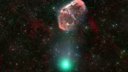 Komet Setan Hijau dengan Ledakan Fotogenik Dekati Bumi - the photo via: livescience - pibitek.biz - Gambar