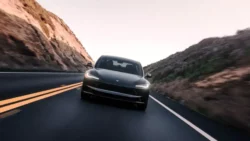 Pengiriman Tesla Model 3 Long Range Ditunda hingga Maret-April 2024 - credit for: teslarati - pibitek.biz - Amerika Serikat