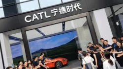 CATL Buka Pusat Pengalaman EV Pertama dengan Hampir 100 Model - credit for: carnewschina - pibitek.biz - Xiaomi