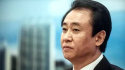 Evergrande Gugat Ketua dan 6 Orang Lain untuk Pulihkan USD 6 Miliar - photo source: yicaiglobal - pibitek.biz - Mobil Listrik