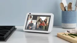 Amazon Cabut Fitur Utama di Echo Show 8 Photos Edition - credit for: arstechnica - pibitek.biz - Reddit