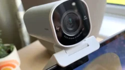 HP 960: Webcam Premium, Hasil Luar Biasa - credit to: techradar - pibitek.biz - Suara