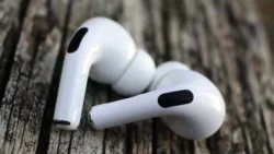 Apple AirPods 4: Upgrade atau Nggak? - credit to: macrumors - pibitek.biz - Fitur