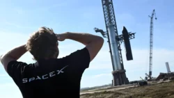 SpaceX Panas, Starship Ditahan - photo origin: arstechnica - pibitek.biz - Elon Musk