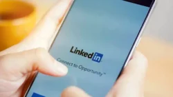 LinkedIn: Kesalahan AI adalah Tanggung Jawab Pengguna - the image via: theregister - pibitek.biz - Instruksi