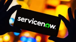 ServiceNow: Data Sensitif Perusahaan Bocor dari Basis Pengetahuan - image from: darkreading - pibitek.biz - Microsoft